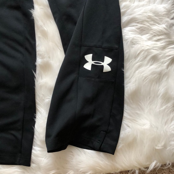 Under Armour Pants - Picture 2 of 4